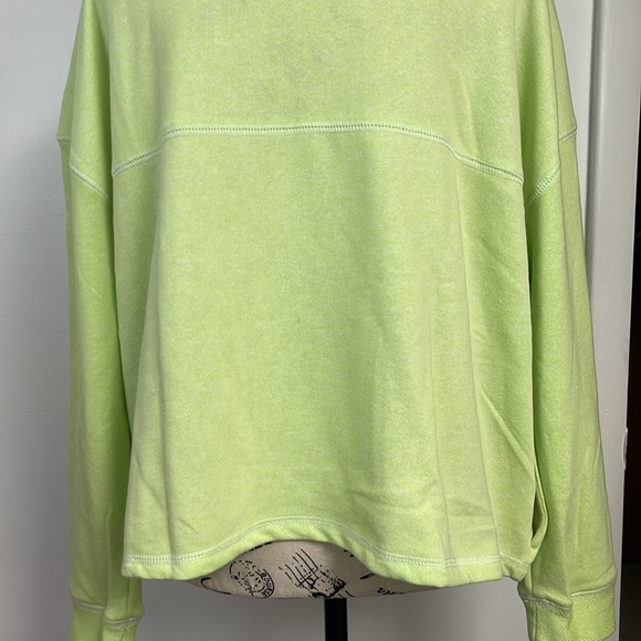 - Brand new with tags Woman’s Steve Madden hooded sweatshirt. Size XXL. - Picture 12 of 16